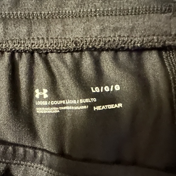 Women’s Under Armour Black Track Pants - Picture 2 of 2